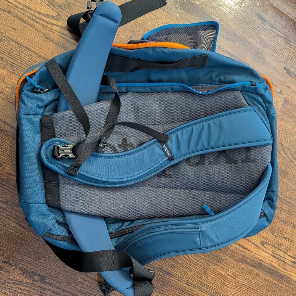 Cotopaxi Blue Alpa 35L Travel Backpack - Picture 5 of 7